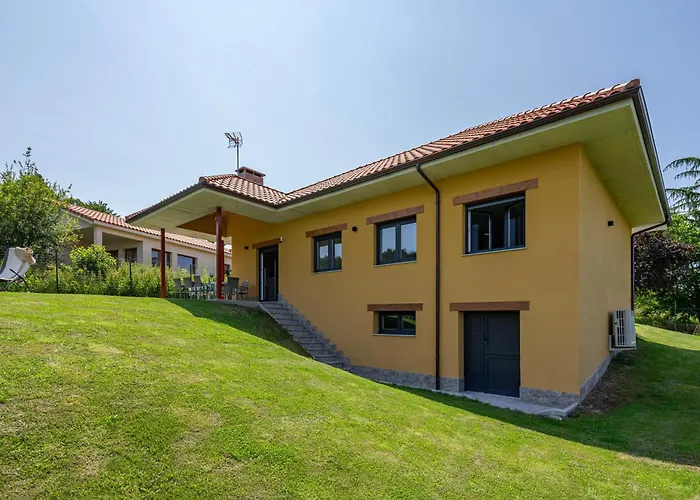 Chalet En Lucena Arboleya